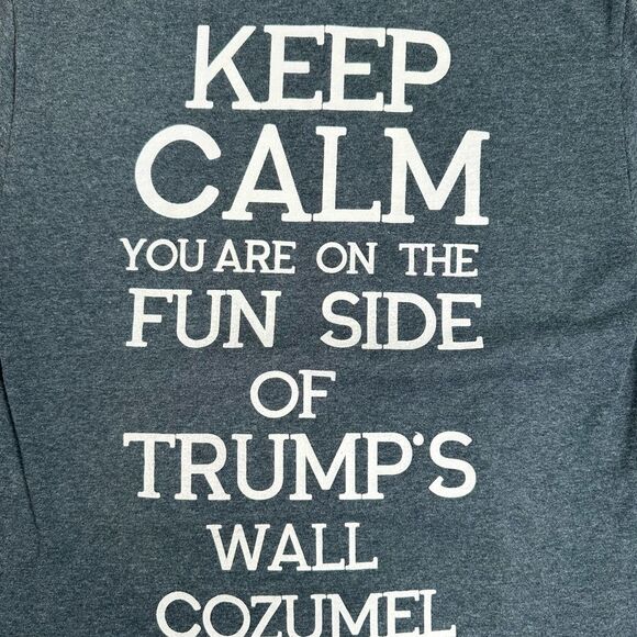 EUC Gildan Unisex Gray Graphic Cozumel T-Shirt - Size Small - Picture 1 of 6